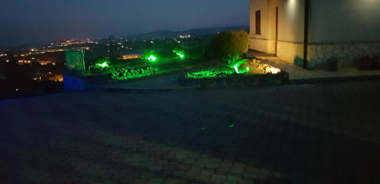Enna Villa Del Sole E Delle Stelle ภายนอก รูปภาพ
